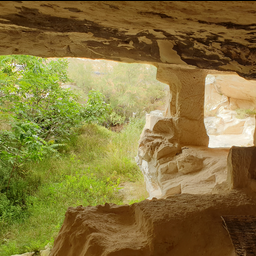 Inside_the_stone_Vessels_cave.jpg