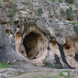 Skhul_Cave_2018_(4).jpg