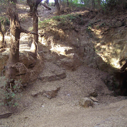 Paar_Cave.jpg