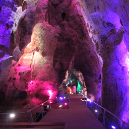 El-Wad_Cave_(2).jpg