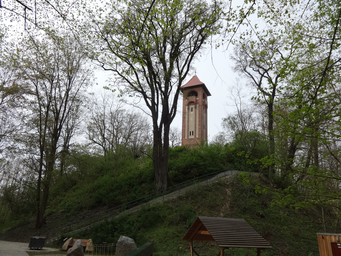 Biesenthal_Kaiser-Friedrich-Turm_auf_dem_Schlossberg.JPG