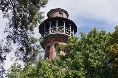 Galgenberg_Turm_Bad_Freienwalde_Oder.jpg