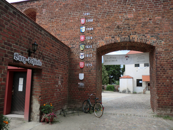 Burg_Friedland_(Niederlausitz)_2.JPG