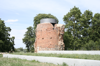 Burg_Greiffenberg_Burgturm.jpg