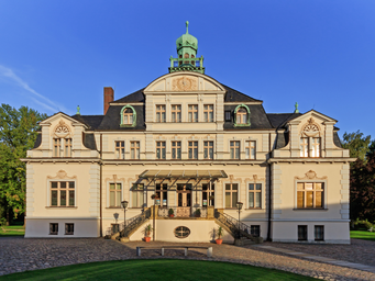 Uebigau_EE_09-2015_Schloss_Uebigau.jpg