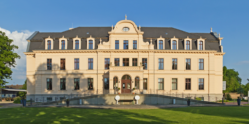 HVL_05-14_img_15_Ribbeck_Schloss.jpg