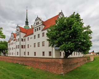 Doberlug-Kirchhain_May2015_img2_Schloss_Doberlug.jpg