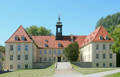 Elsterschloss_Mai_2012.jpg