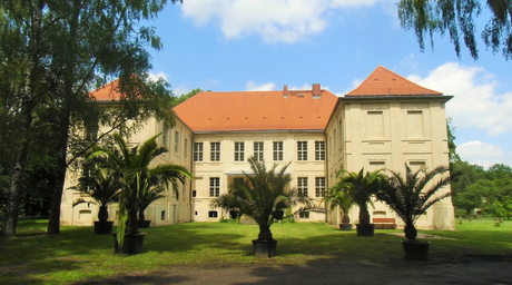 Gutshaus_Schwante_(1).JPG
