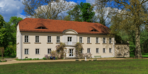 Potsdam_Schloss_Sacrow_05-15_img01.jpg
