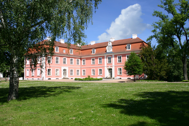 Schloss_Wolfshagen_by_Bernhard_von_Barsewisch.jpg