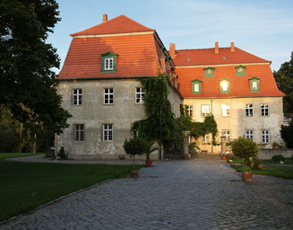 Schloss-Ahlsdorf.jpg