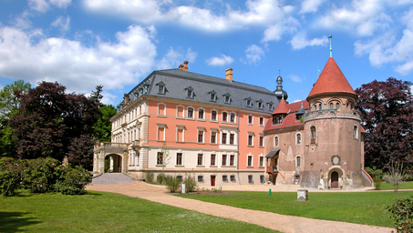 20150513090MDR_Altdöbern_Schloß.jpg