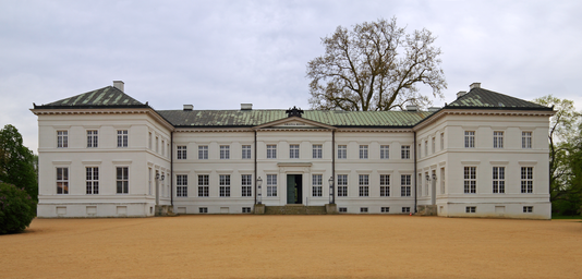 Neuhardenberg_Castle_04-12.jpg