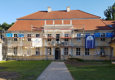 Herrenhaus_Dannenwalde_Fassadenrenovierung_2016.jpg
