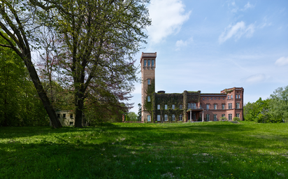 Schloss_Arendsee_View_from_the_North.jpg