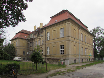 Gutshaus_roskow_2.JPG
