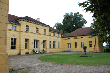 Schloß_Kleßen.JPG