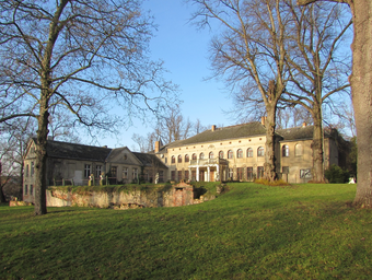 Gutshaus_rogäsen_rosenau.jpg