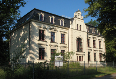 Werneuchen_manor.jpg