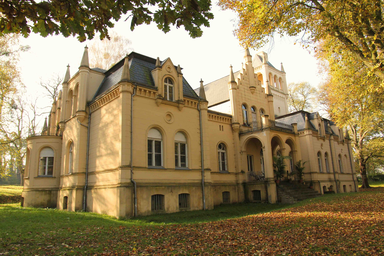 Schloss_Shönow.jpg