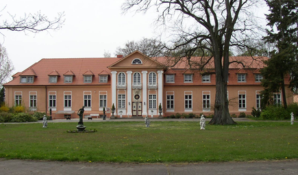 Wusterhausen_Bantikow_palace.jpg