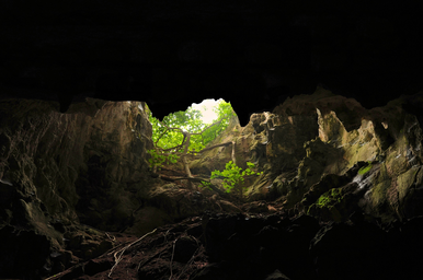 Holy_Mens_Cave_in_Gibraltar.jpg