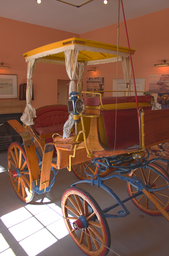 Hackney_Carriage,_Gibraltar_Museum_3.jpg