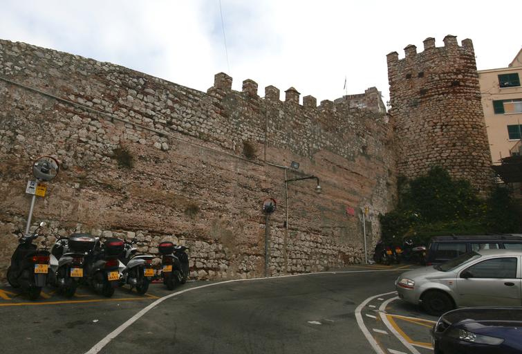 Moorish Wall