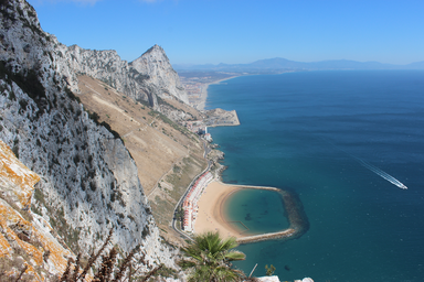 Rock_of_Gibraltar_from_the_Mediterranean_Steps.jpg