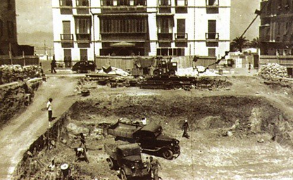 Commercial_Square_shelter_construction_2.jpg