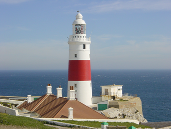 Europa_Point_Lighthouse_and_cottages.jpg