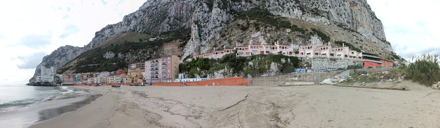Catalan_Bay,_Gibraltar_panorama.jpg