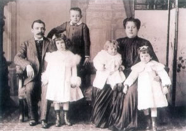 Bartholomew_Sacarello_and_family.jpg