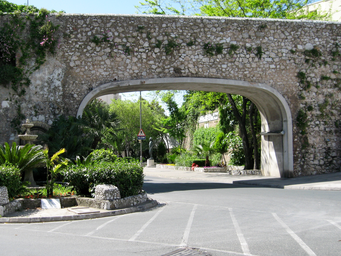 Gibraltar_Referendum_Gates_(Southport_Gates)_02.jpg