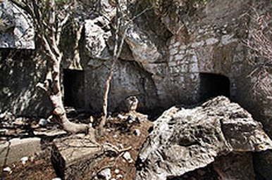 Green's_Lodge_Battery.png