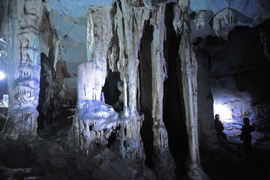Martin's_Cave.jpg