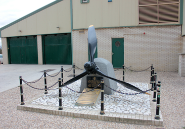 Sikorsky_Memorial,_Gibraltar_(3).JPG