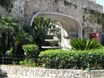 Gibraltar_Referendum_Gates_(Southport_Gates)_01.jpg
