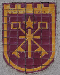 Grammar_School_Badge.JPG